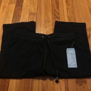 4/$28 NWT New York Laundry Pants